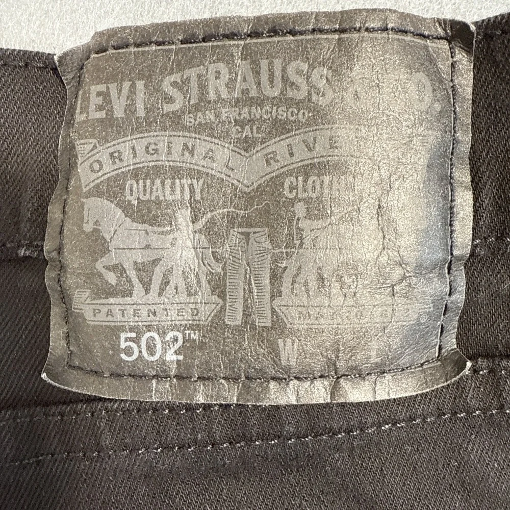 Levi's 502 Tapered High Rise Zip Fly Black Denim Jeans 596840000 MENS 44X30